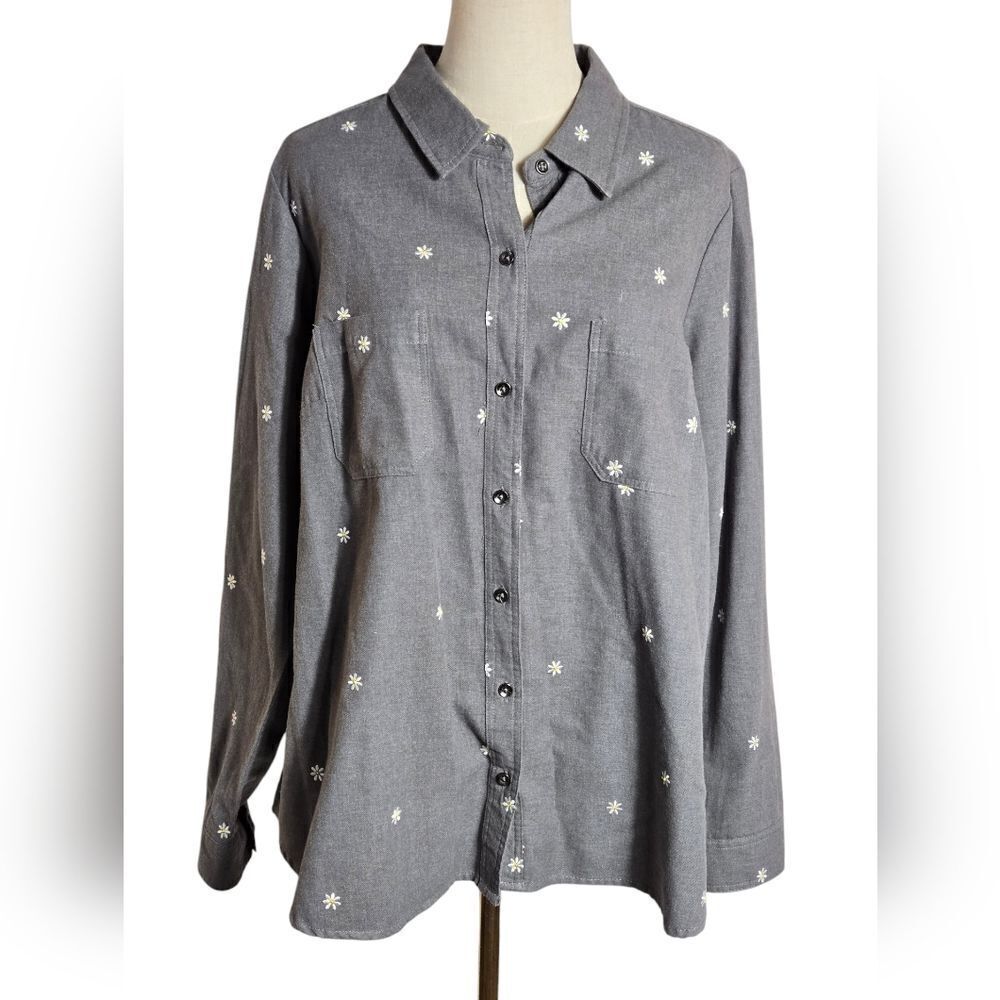 Torrid Gray Daisy Embroidered Button Down Shirt Plus Size